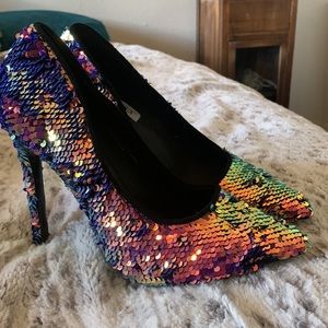Unique!! Cape  Robbin pumps 7.2 size